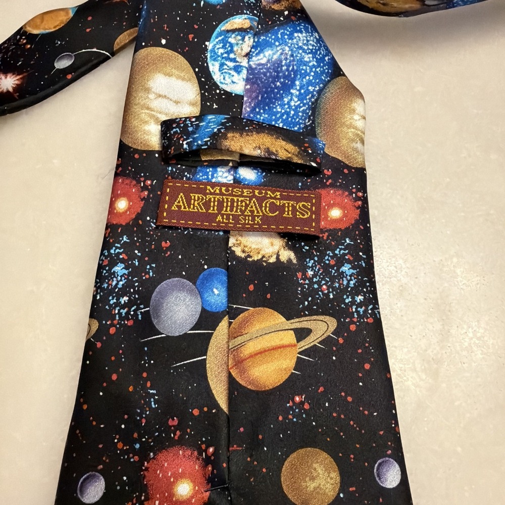 Museum Artifacts Men's Novelty Silk Necktie Solar System/Planets/Space/Astronomy - Picture 5 of 6